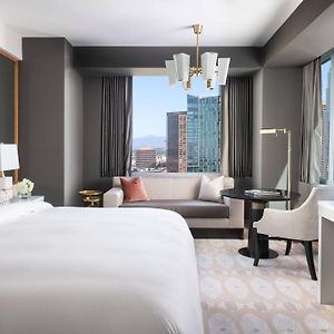 Corner King Room